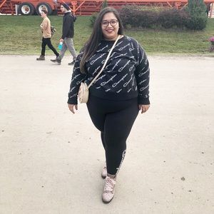 Meet your Posher, Nadia